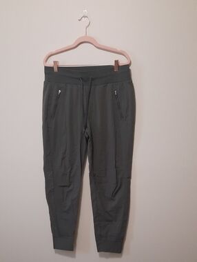 Athleta Olive Green Drawstring Joggers with Zipper Pockets